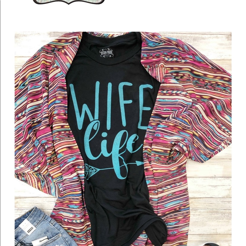 Texas True Threads short sleeves kimono. One size